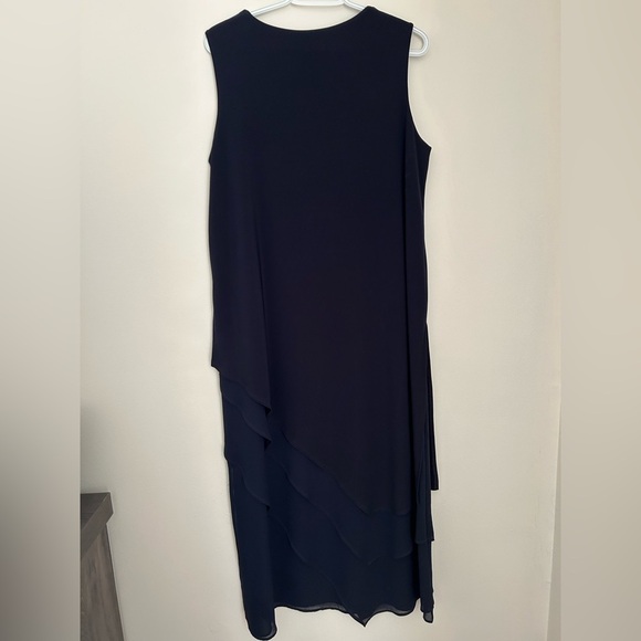 Black Asymmetrical Sheath Dress for Cocktail Events - Picture 5 of 6